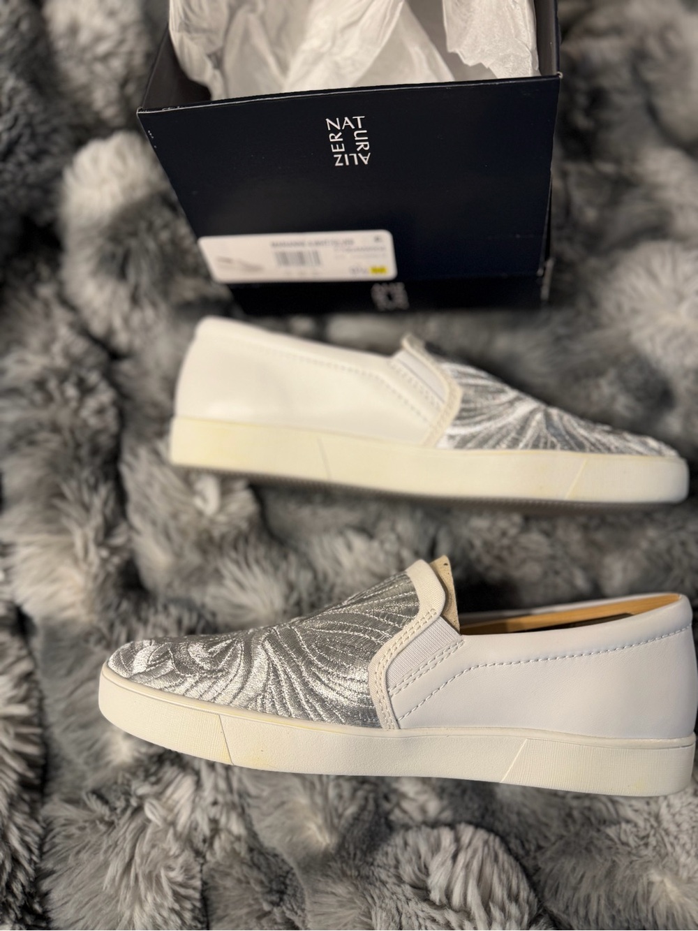 Naturalizer White & Silver Slip-On Sneakers Size 9.5 $36 BNIB